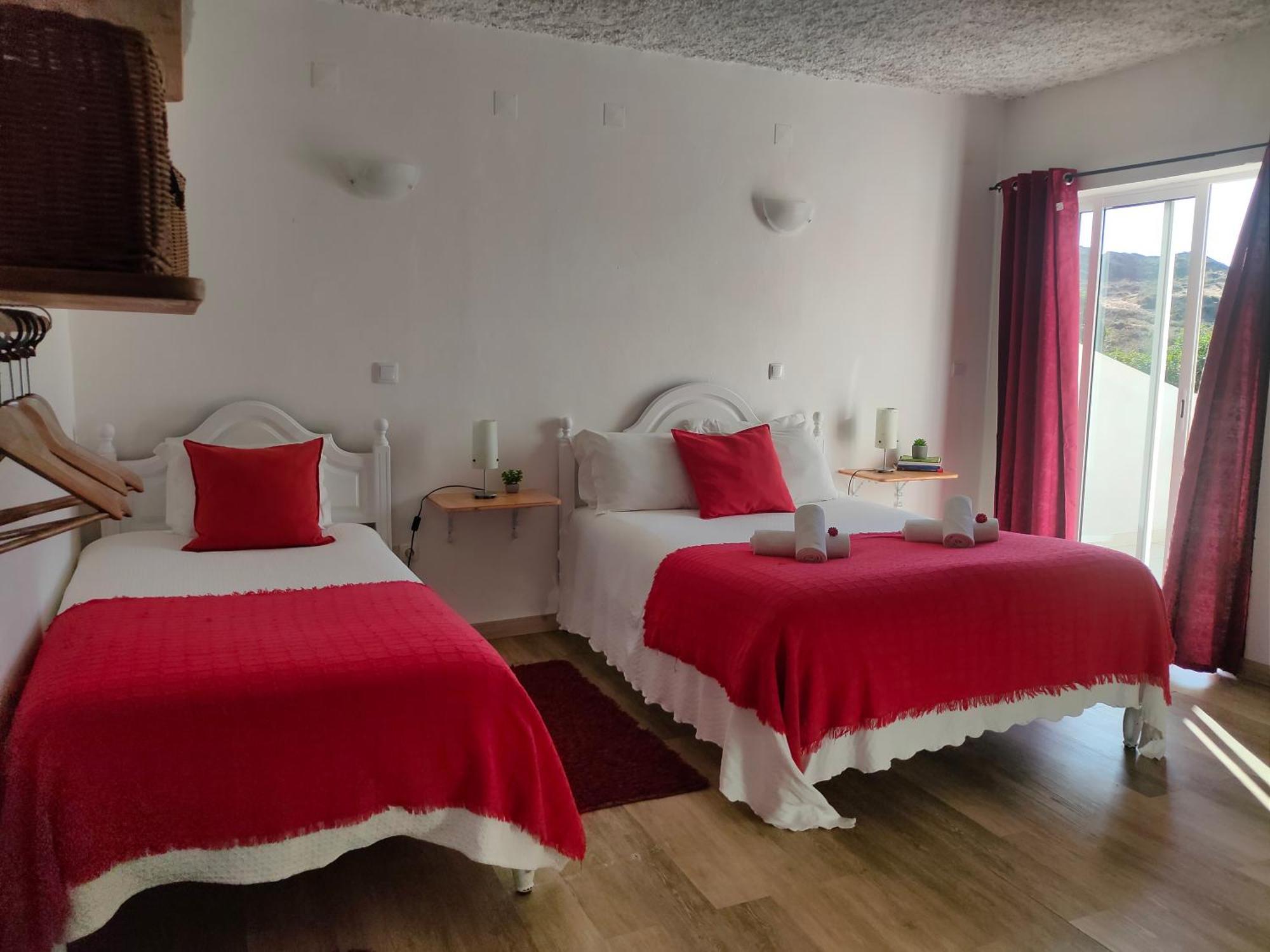 Vicentina Rooms By Casas Do Alentejo 알모그라베 외부 사진